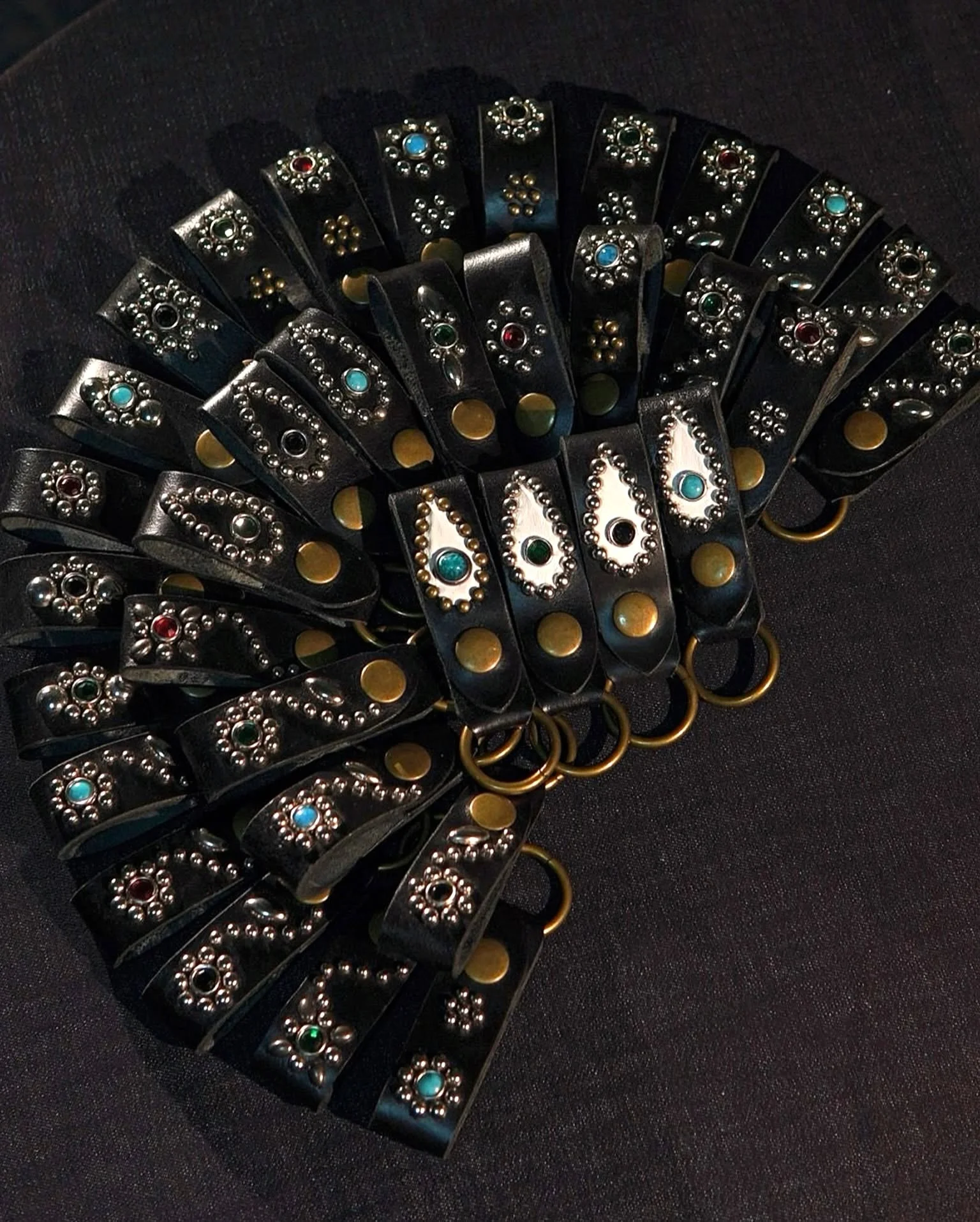 STUDDED KEY HOLDER ORIFANT DENIM (ไม่สามารถเลือกแบบได้) - Image 2